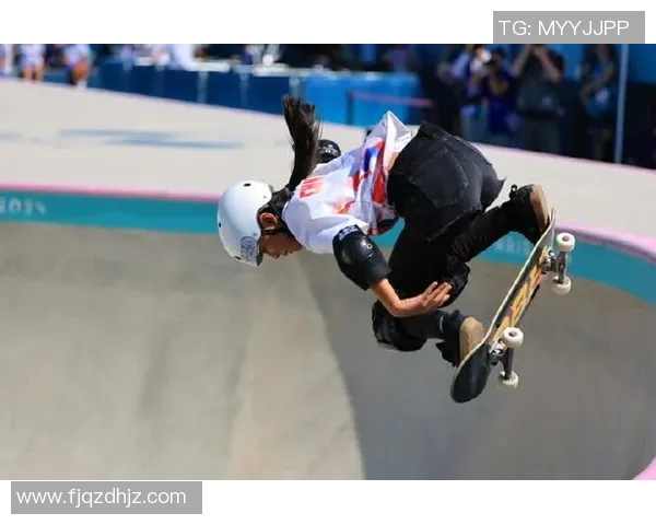 成都滑板队实力崛起荣登全国排行榜第十名展现青春活力与竞技精神